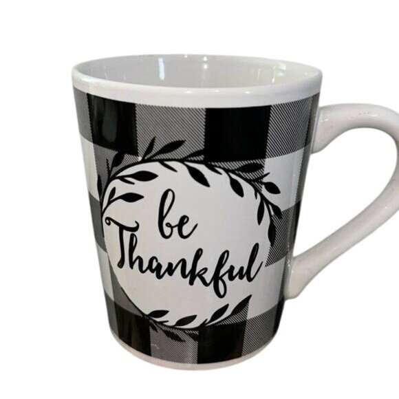 Be Thankful Plaid Ceramic Mug 12 Oz - Royal Norfolk Dishwasher & Microwave Safe - Picture 1 of 4